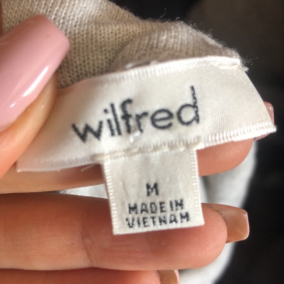 ARITZIA BNWOT Wilfred Huet Turtleneck - Picture 6 of 6